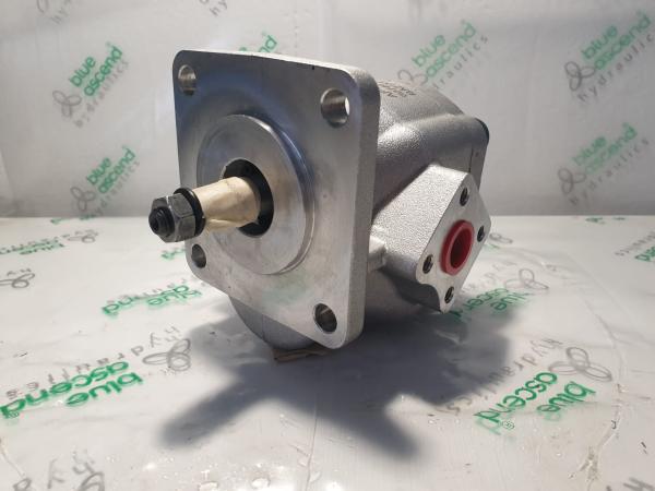 TCM Kubota Hydraulic Gear Pump OEM: KP0588ATSS